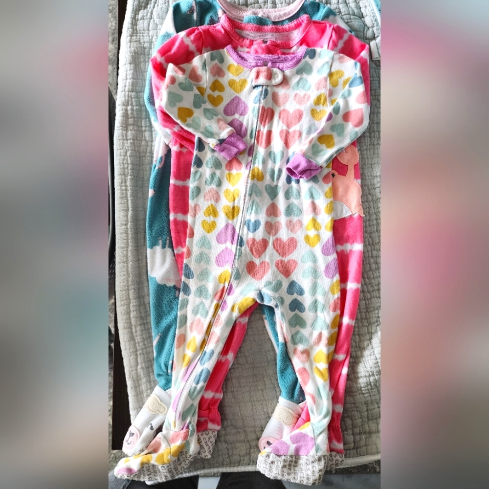 Carter's - Girls 3pc footie/sleepers in size 12m